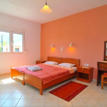 Room In Studio - Hotel Georgia - Peaceful Room Near Golden Beach In Thassos Island 크리시 아모우디아