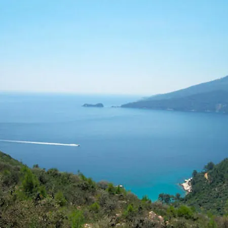 Room In Studio - Hotel Georgia - Peaceful Room Near Golden Beach In Thassos Island 게스트하우스 *