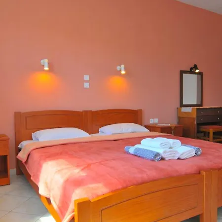 Penzion Room In Studio - Hotel Georgia - Peaceful Room Near Golden Beach In Thassos Island Chrysi Ammoudia